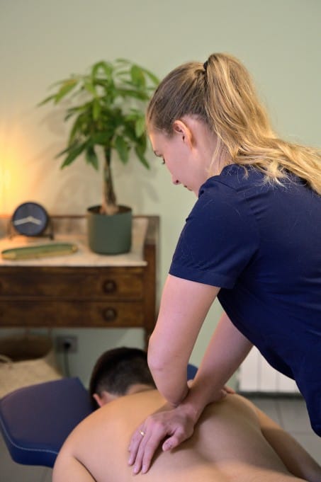 Séance d'ostéopathie au cabinet Anouk Windholtz